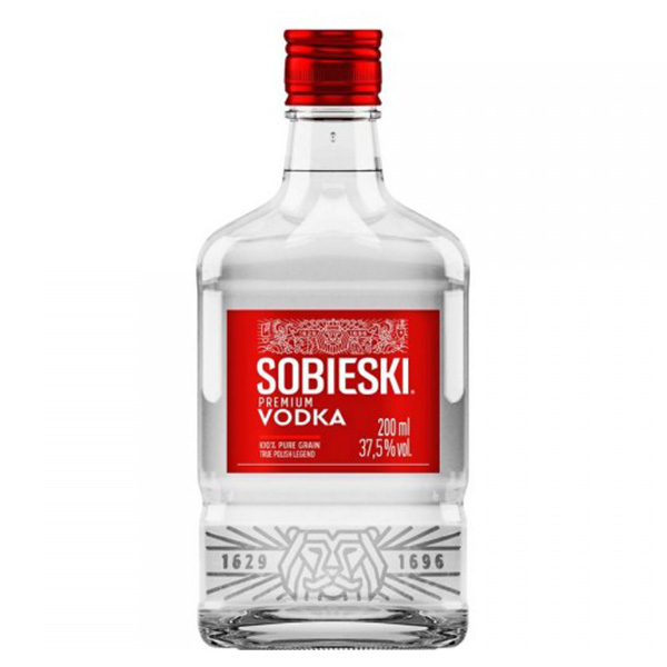 Водка Sobieski червена 200мл.