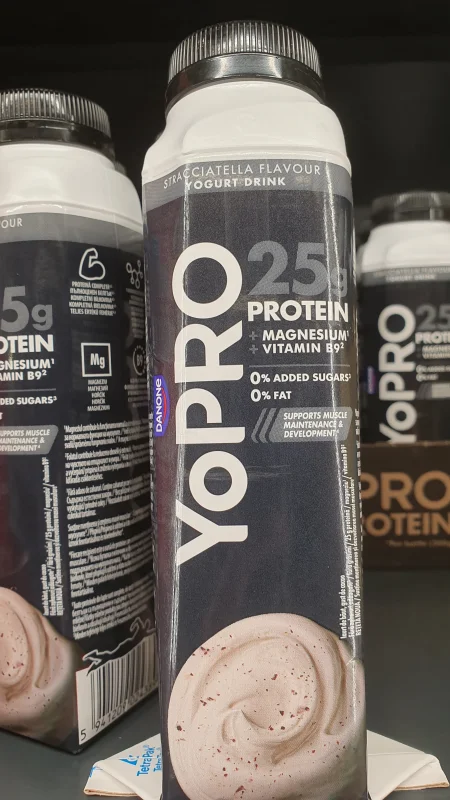 Yopro страчатела млечна напитка - danone