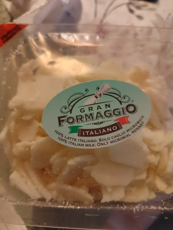 Gran Formaggio - Ителиаско твърдо сирене на люспи