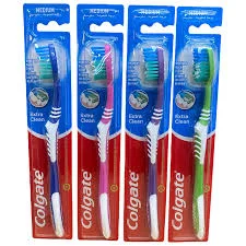 Четка за зъби Colgate Extra Clean Medium