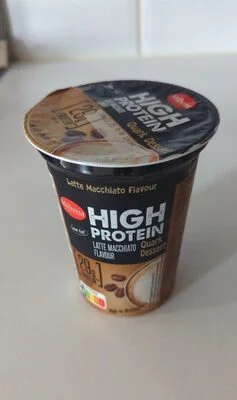 Десерт от извара с високо съдържание на протеин (Лате Макиато) / High Protein Quark Dessert (Latte Macchiato)