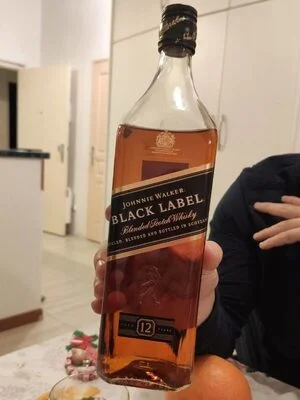 Black label - JOHNNIE WALKER