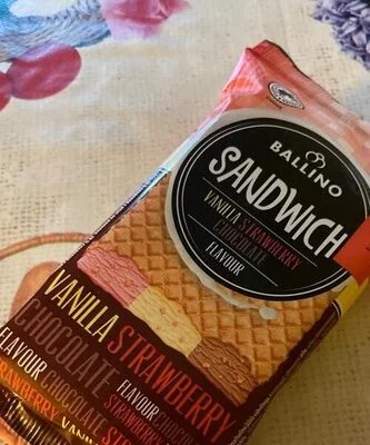 Sandwich ice cream