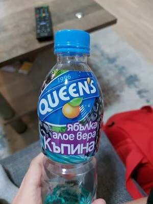Напитка ябълка, алое вера и къпина