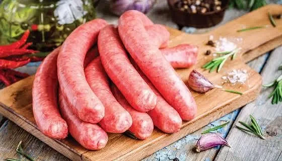 Телешка наденица МЕСНИ ИЗКУШЕНИЯ 400 г - МЕСНИ ИЗКУШЕНИЯ