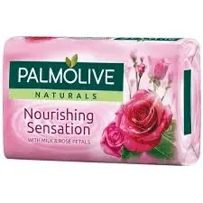 Сапун PALMOLIVE Мляко и розови листа 90 г