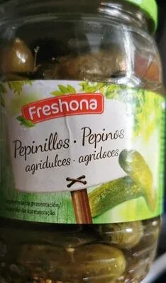 Големи кисели краставички / Large Sweet and Sour Pickles - Freshona